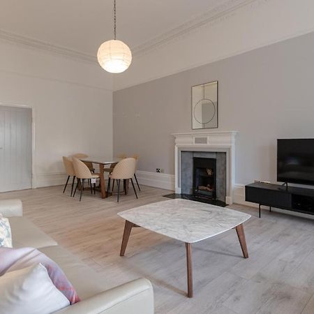 Kensington 2 Bed 2 Bath Apartment For 5 Guests Лондон Экстерьер фото